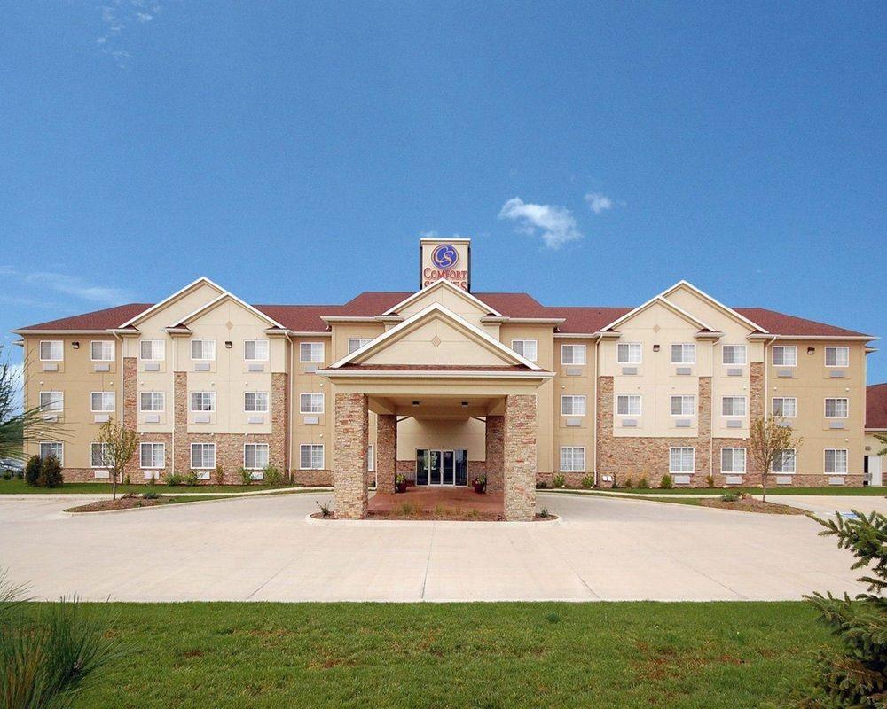 Comfort Suites Cedar Falls Exterior foto